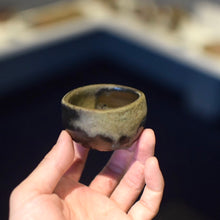 画像をギャラリービューアに読み込む, 黒ぐい呑