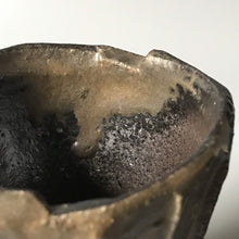 画像をギャラリービューアに読み込む, 削り黒湯呑