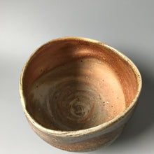 Load image into Gallery viewer, Kneaded curve sentence tea bowl