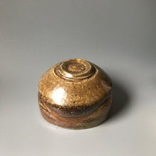 Load image into Gallery viewer, Kneaded curve sentence tea bowl