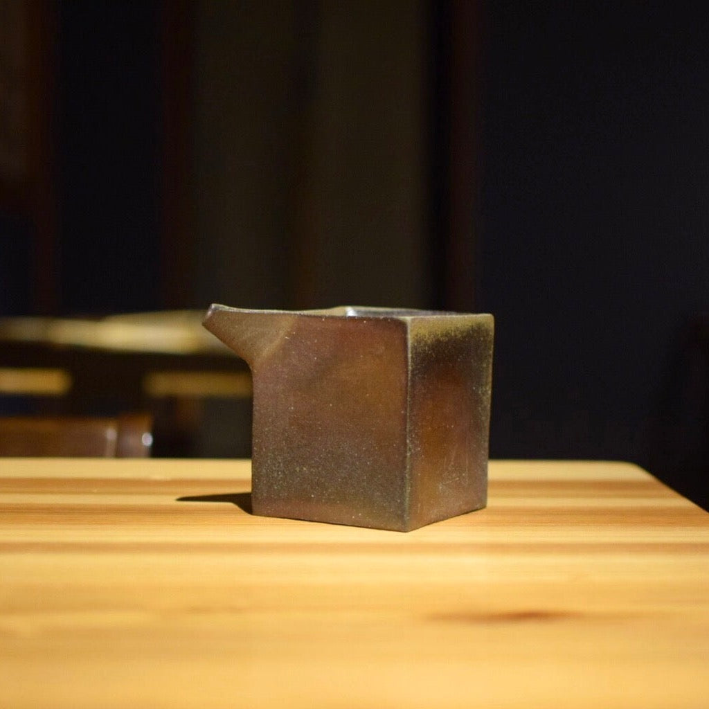 5【2552】77.面取り酒器、小鉢…備前焼 5.〇【2552】78.面取り酒器、小鉢…備前焼