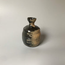 Load image into Gallery viewer, Black sake bottle
