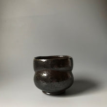 Load image into Gallery viewer, Curved black tea bowl
