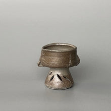 Load image into Gallery viewer, Bizen Sue Sasa Toru Bell Cup
