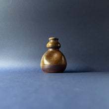 Load image into Gallery viewer, Gourd sake bottle
