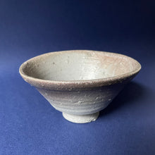 Load image into Gallery viewer, Bizen Sue Rice bowl
