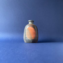 Load image into Gallery viewer, Kiln sake bottle
