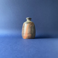 Load image into Gallery viewer, Kiln sake bottle
