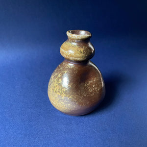 Gourd sake bottle